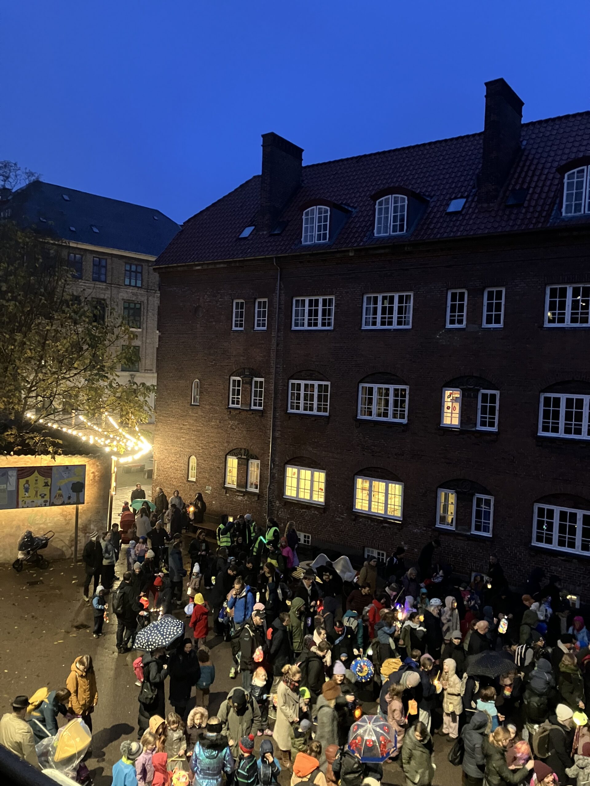 Schulhofbeleuchtung Nov. 25 II